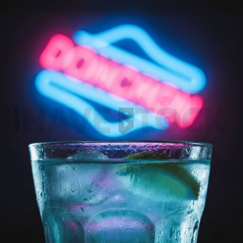 Neon Bar Light On Cocktail Gla FOD D&S 4422